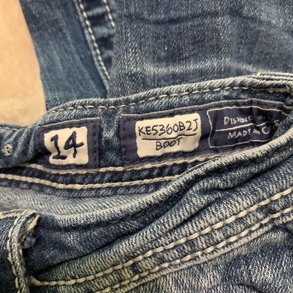 2 pairs Miss Me Jeans Boot Cut Girls Size 14 light wash denim rhinestones - Picture 7 of 12